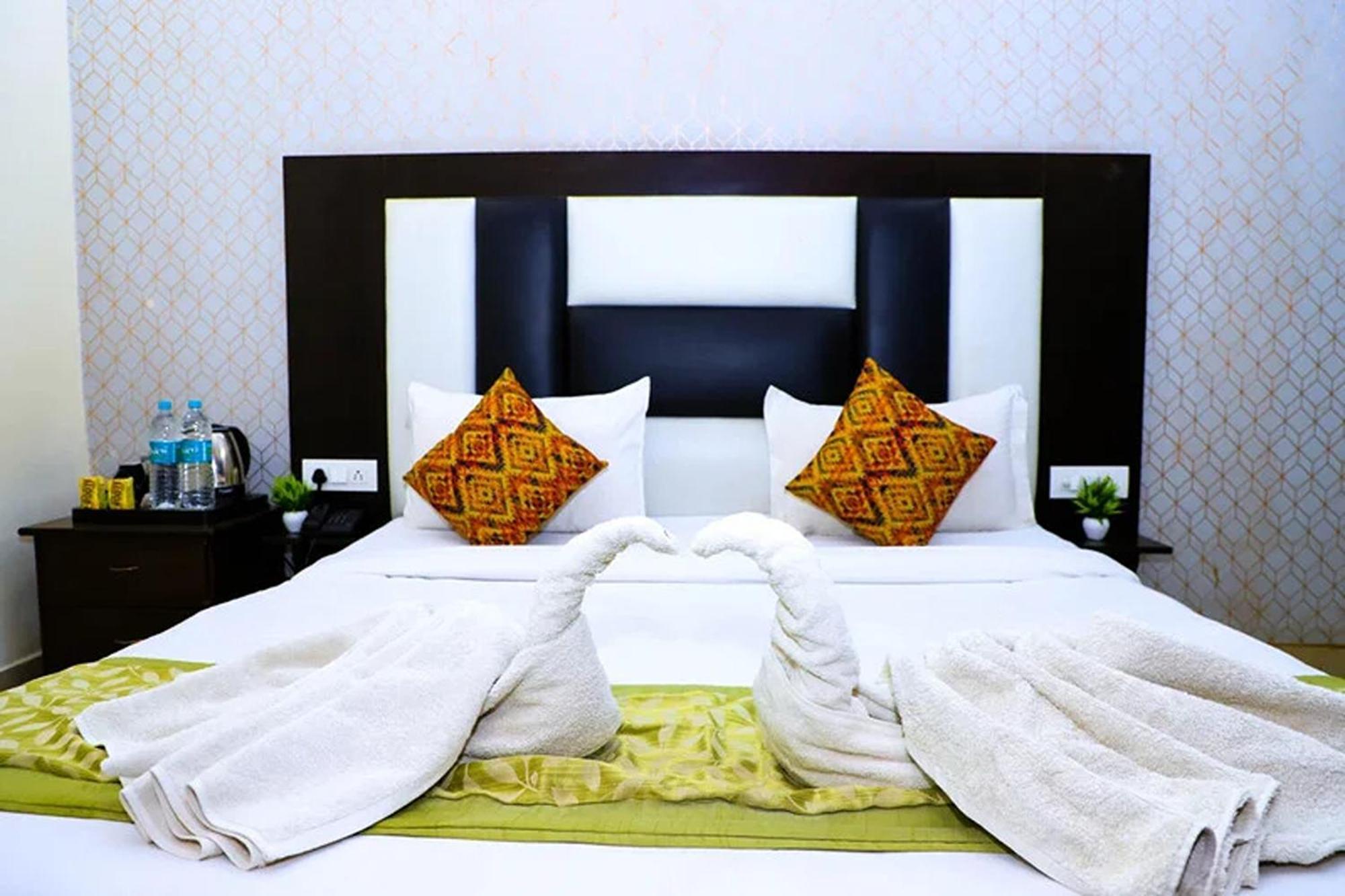 نيودلهي Hotel Global Inn By Quality Inn المظهر الخارجي الصورة