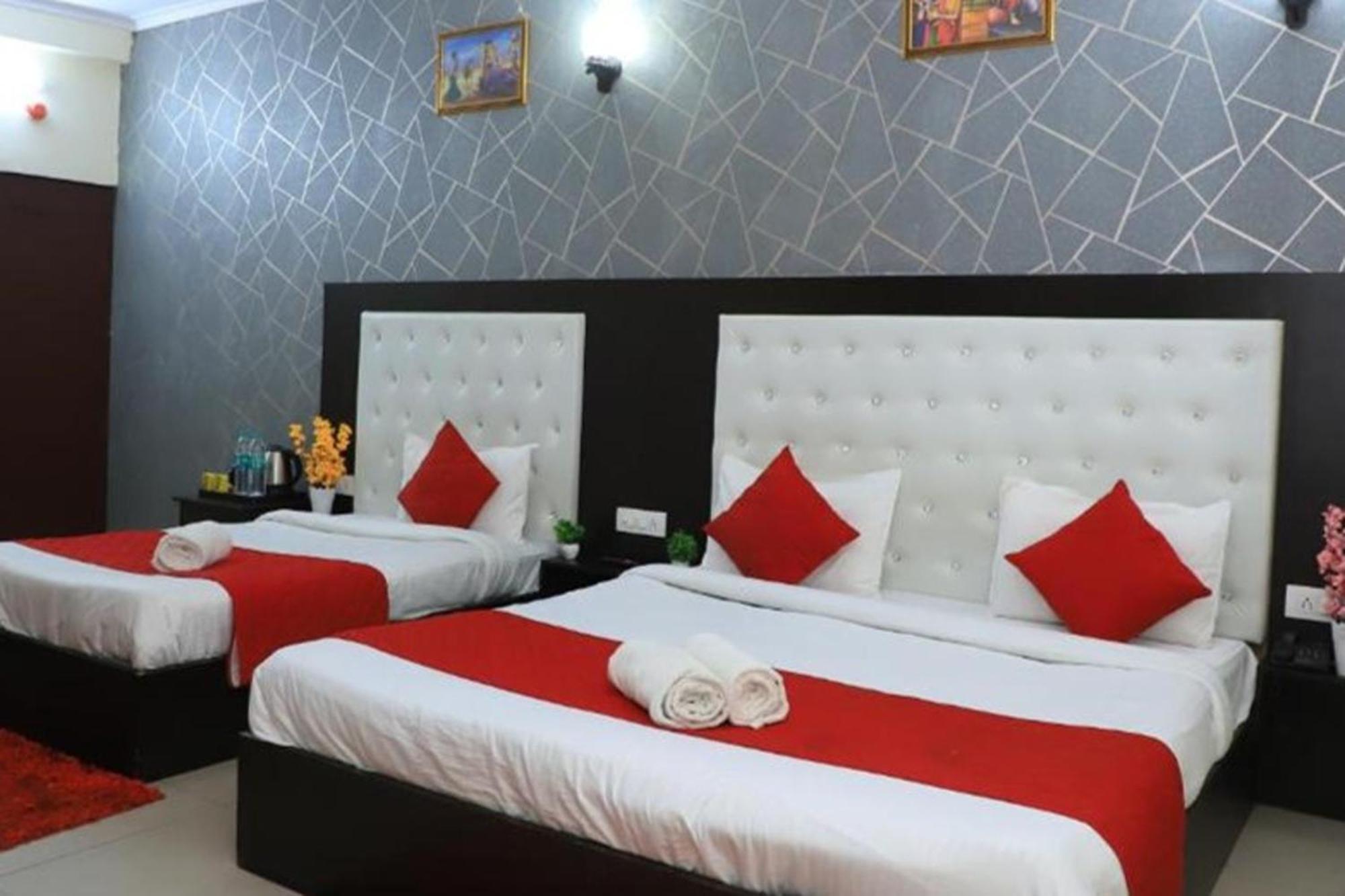نيودلهي Hotel Global Inn By Quality Inn المظهر الخارجي الصورة