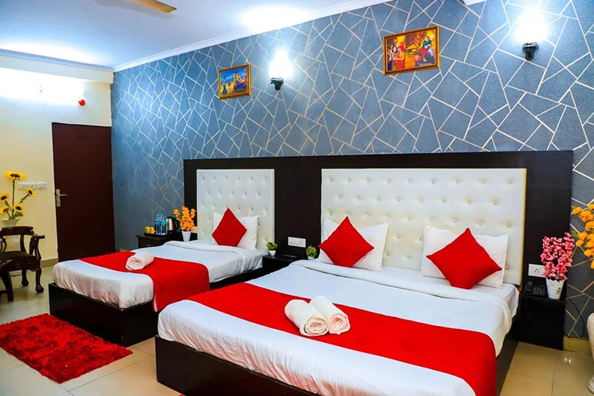 نيودلهي Hotel Global Inn By Quality Inn المظهر الخارجي الصورة