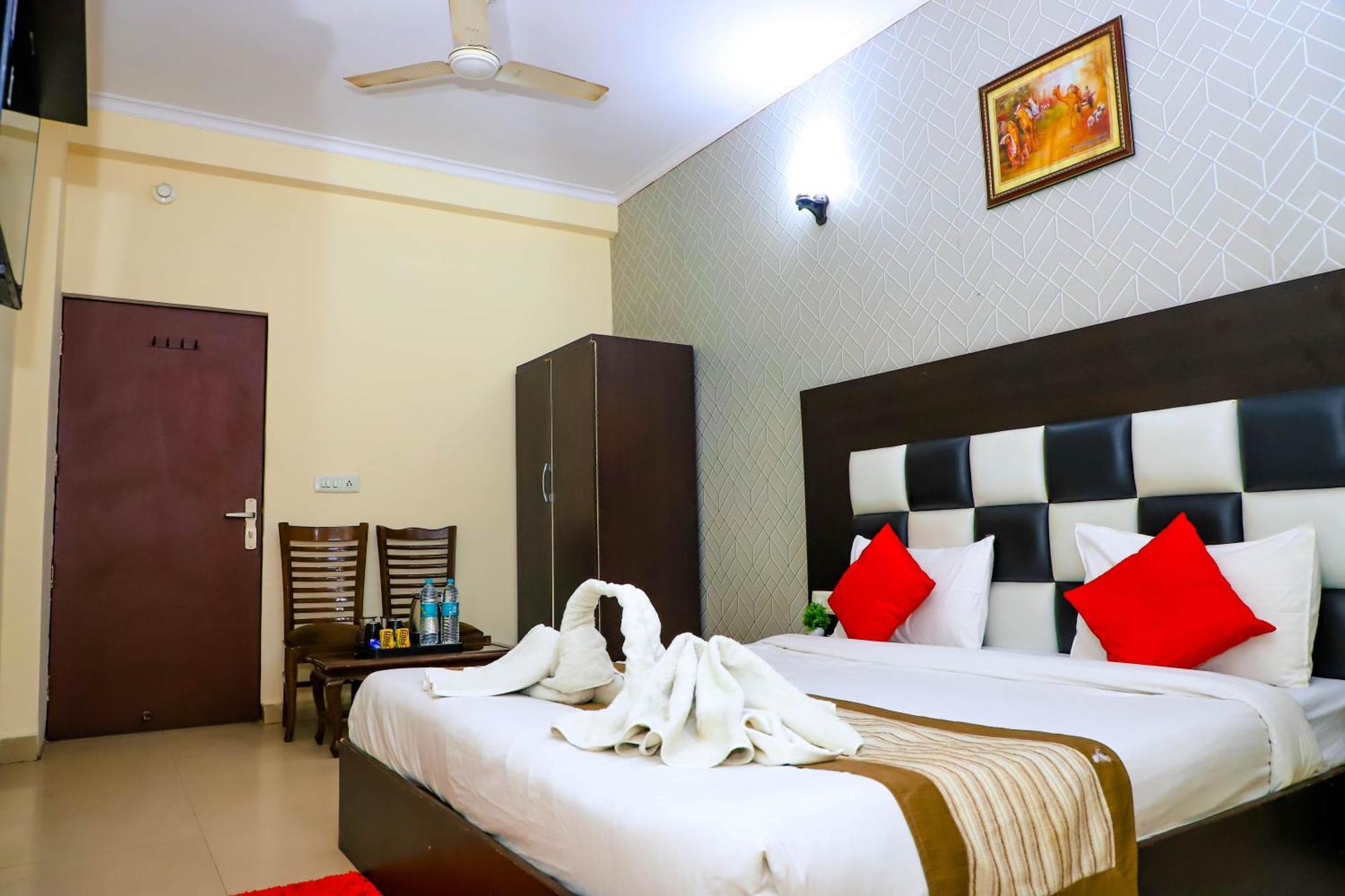 نيودلهي Hotel Global Inn By Quality Inn المظهر الخارجي الصورة